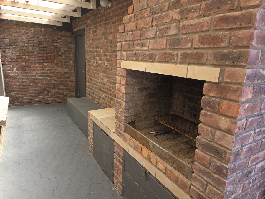 6 Bedroom Property for Sale in Dana Bay Western Cape